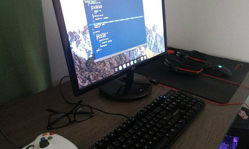 Monitor 19.5&Quot; F...