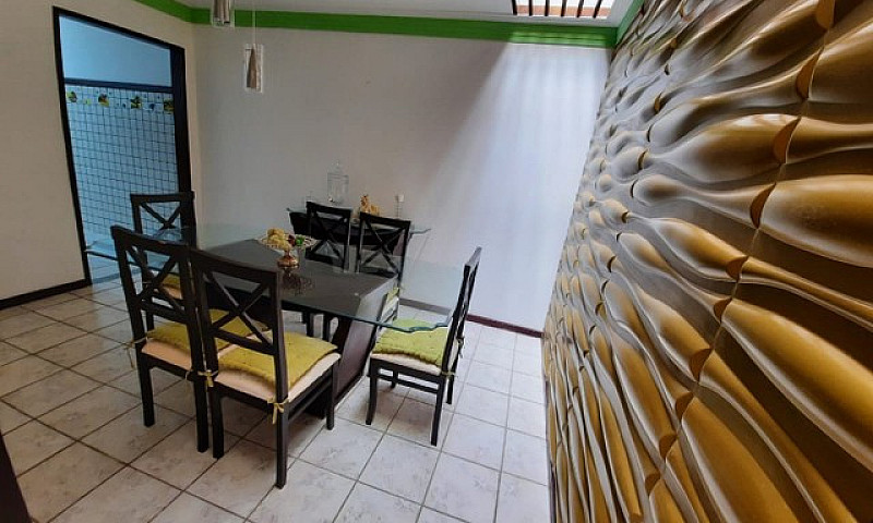 Casa De Condomínio P...