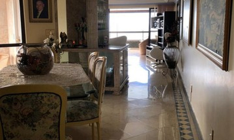 Apartamento Com 200M...