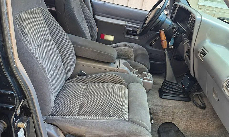 Ford Explorer Xlt 4X...