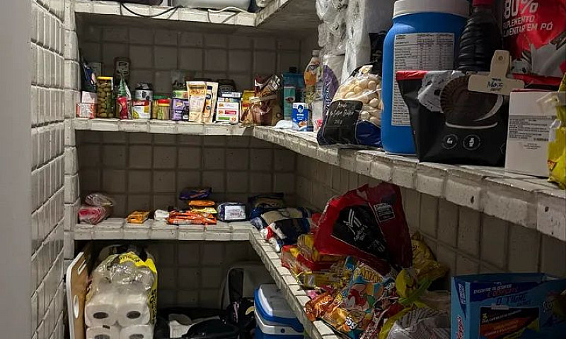 Casa Em Condomínio F...