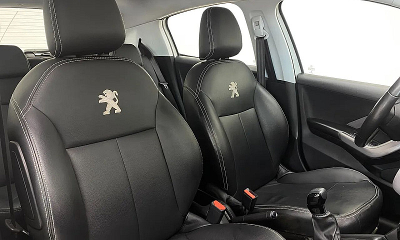 Peugeot 208 Active P...