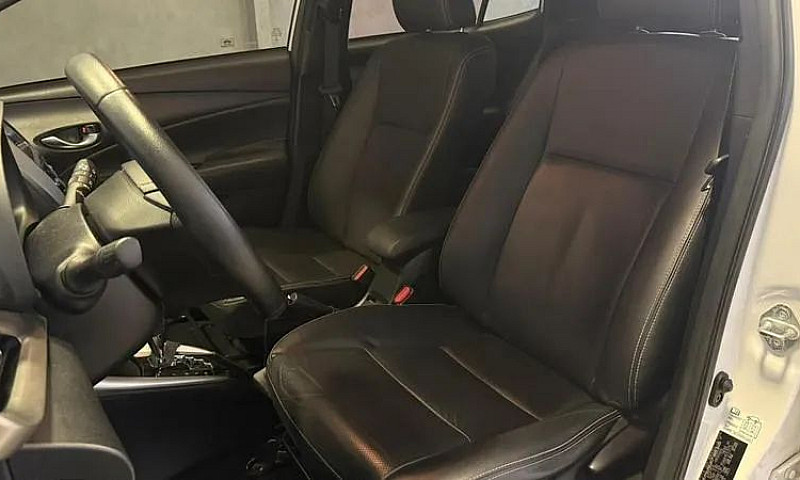 Toyota Yaris Xs 1.5 ...