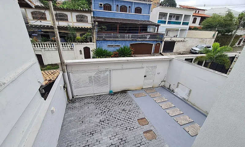 Casa 4 Suítes - Jard...