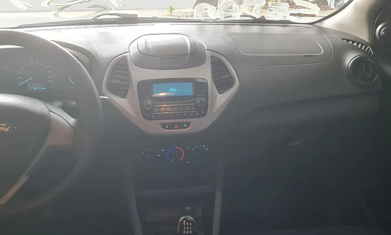 Ford Ka+ Sedan 1.0 T...