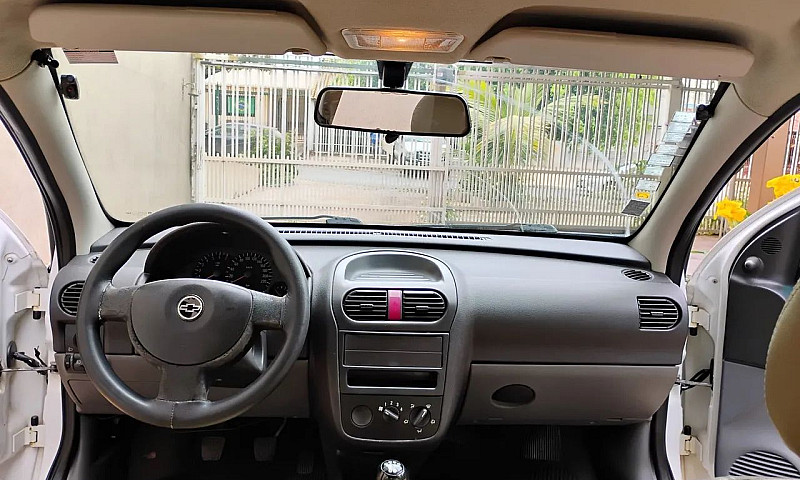 Chevrolet Corsa Hatc...