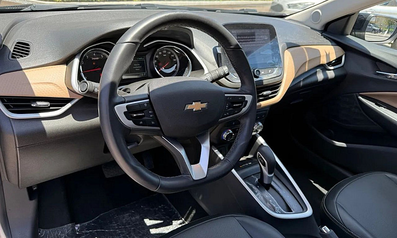 Chevrolet Onix Plus ...