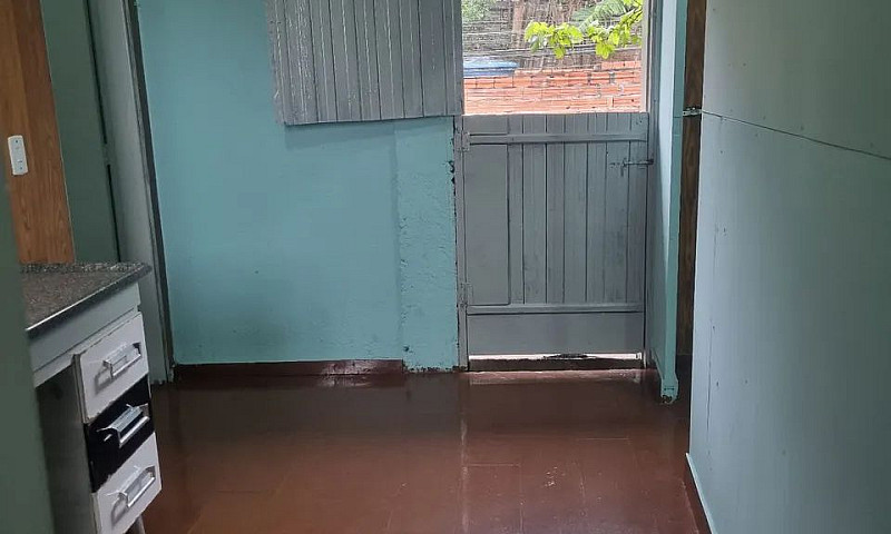 Alugo Casa De 3 Cômo...