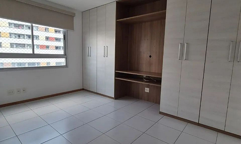 Cond Salvador Dali A...