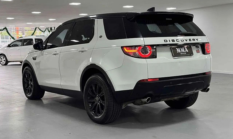 Land Rover Discovery...