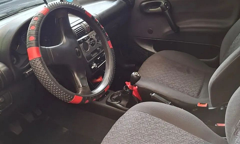 Chevrolet Corsa Sed....