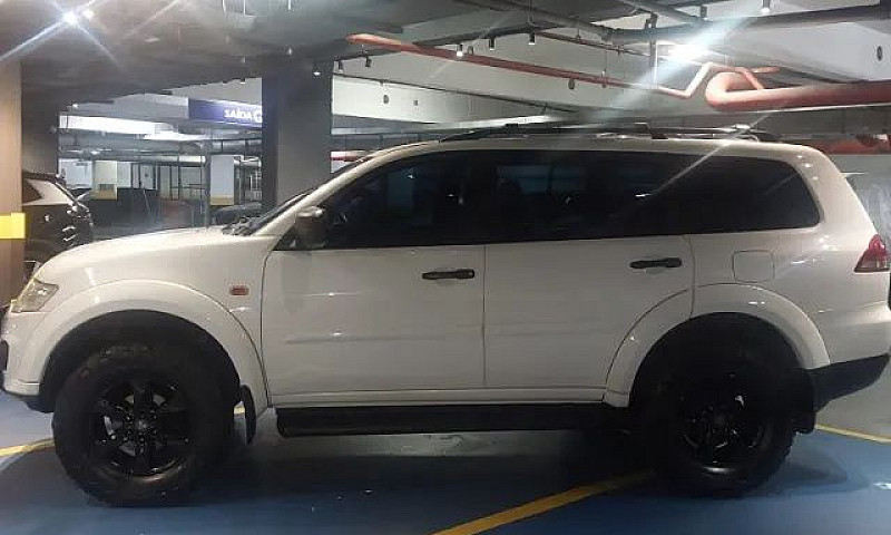Mitsubishi Pajero 3....