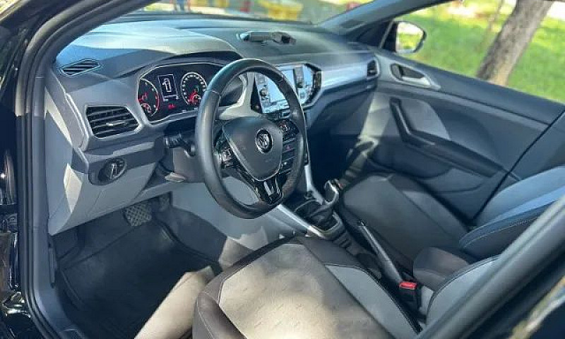 Volkswagen T-Cross C...