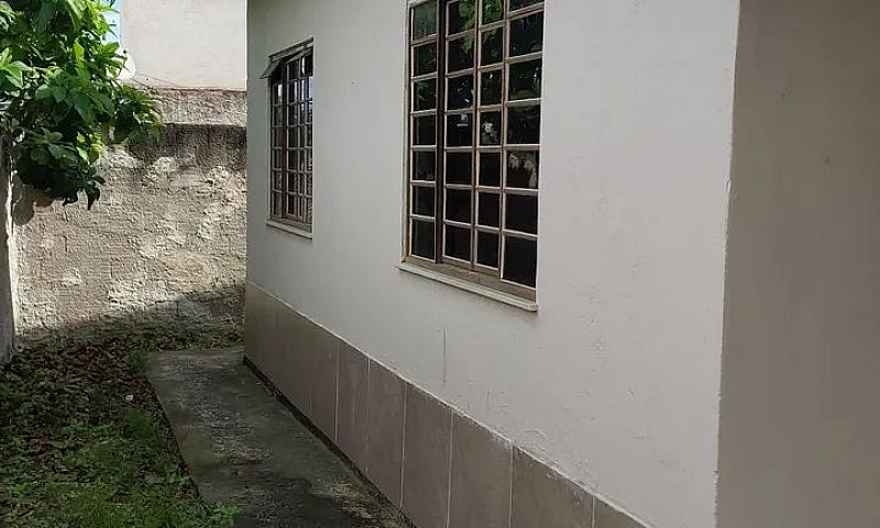 Aluga- Se Uma Casa E...