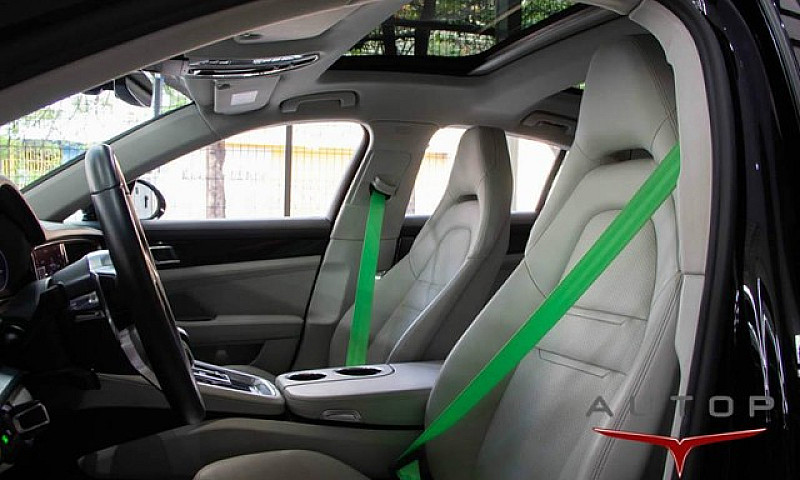 Porsche Panamera 2.9...