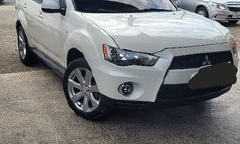 Outlander Mitsubishi...