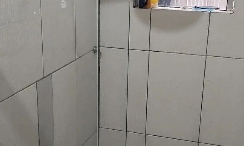 Aluga-Se Uma Casa No...