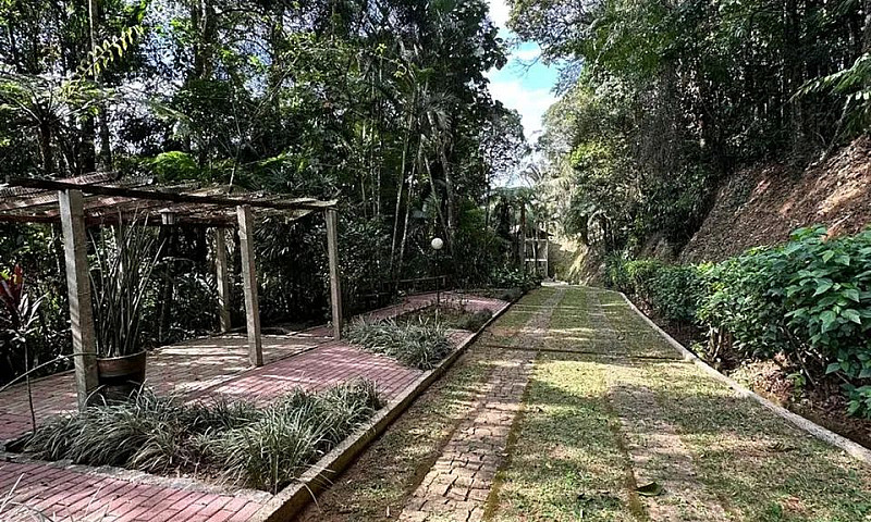 Casa De Condomínio N...