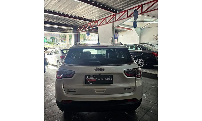 Jeep Compass Longitu...