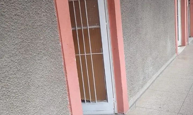 Aluga-Se Apartamento...
