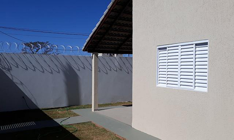 Linda E Ampla Residê...