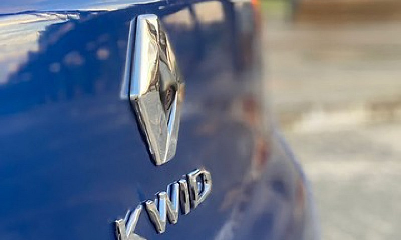 Novo Kwid Outsider /...