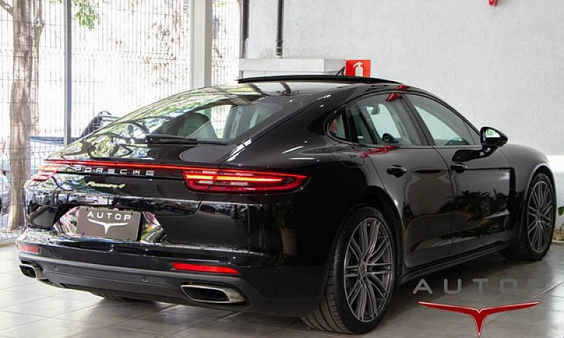 Porsche Panamera 2.9...