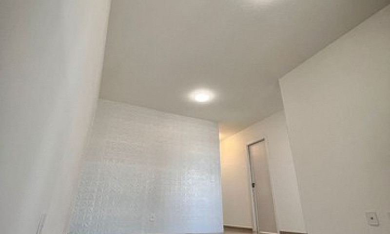 Alugo Casa 3/4, Suit...