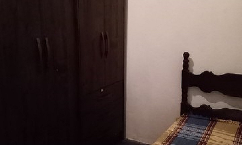 Aluguel De Quarto In...