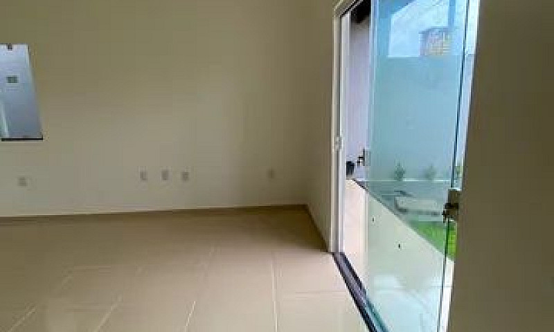 Ampla Casa Plana A 1...