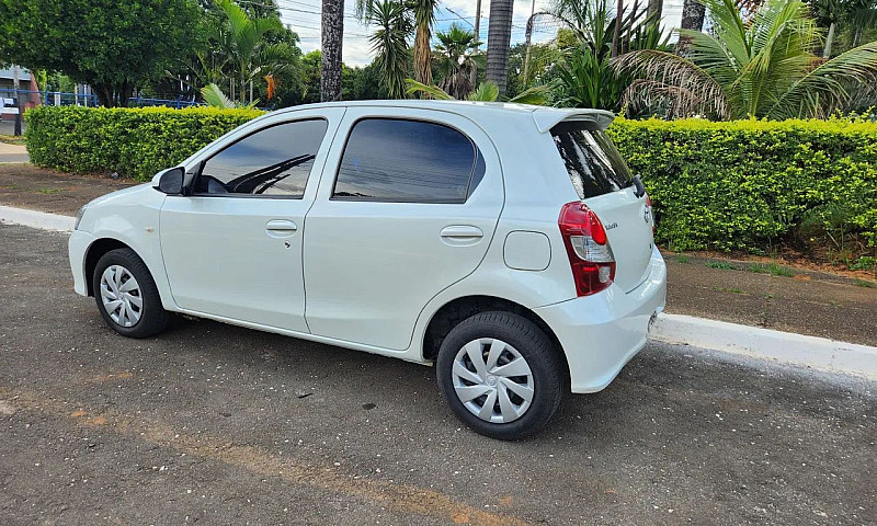 Etios 1.3 2019 Manua...