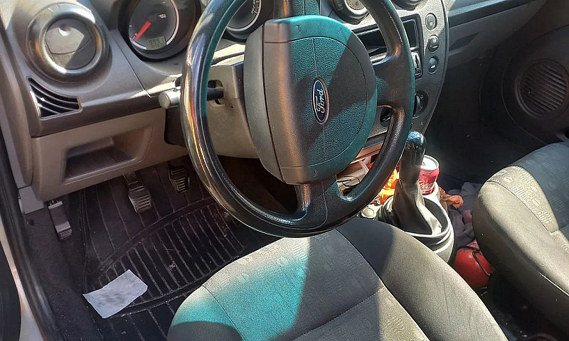 Ford Fiesta 1.0 8V F...