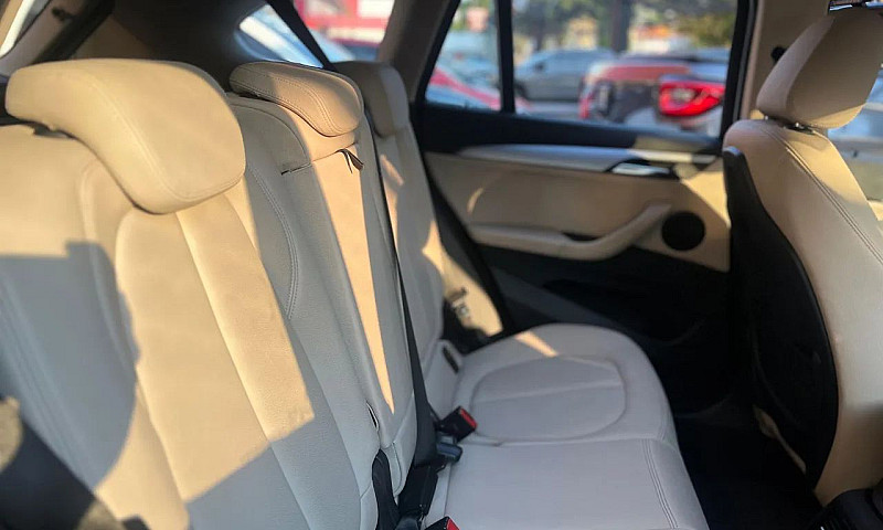 Bmw X1 Sdrive...