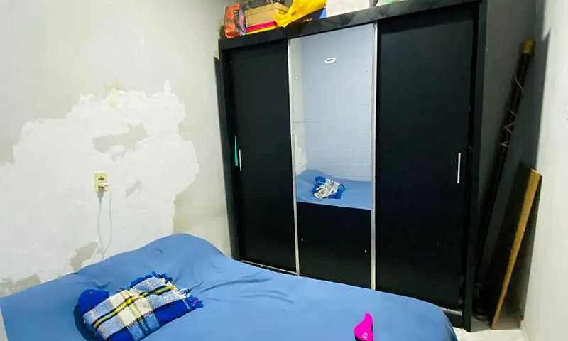Vende-Se Uma Casa ...