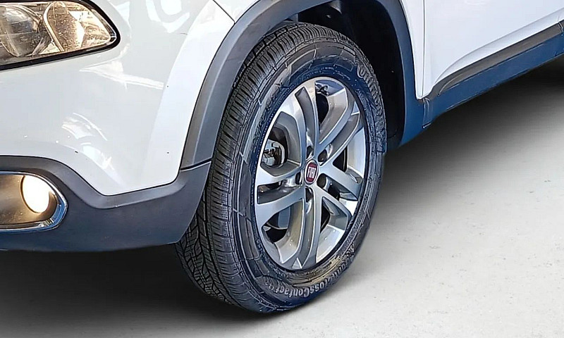 Fiat Toro Freedom 2....