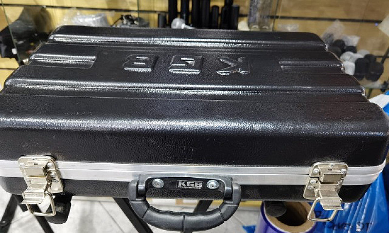 Maleta Kgb Para 12 M...