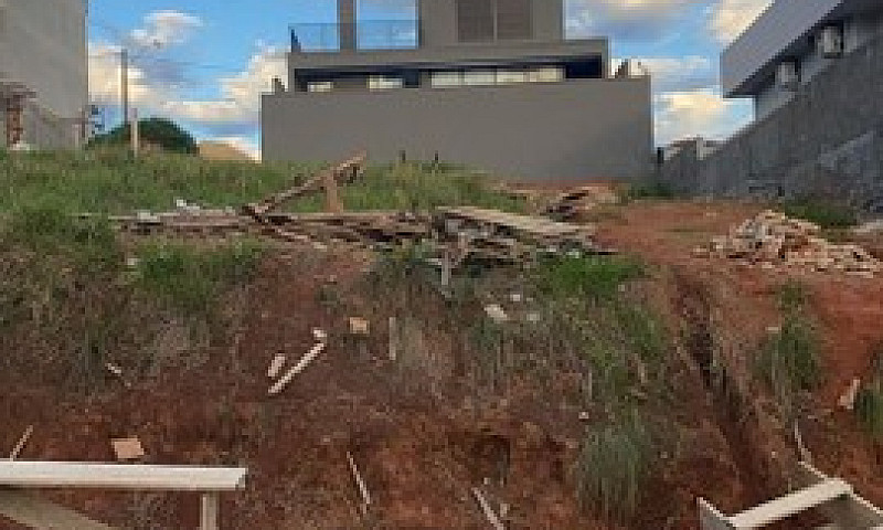 Casa 3 Suítes Em Con...