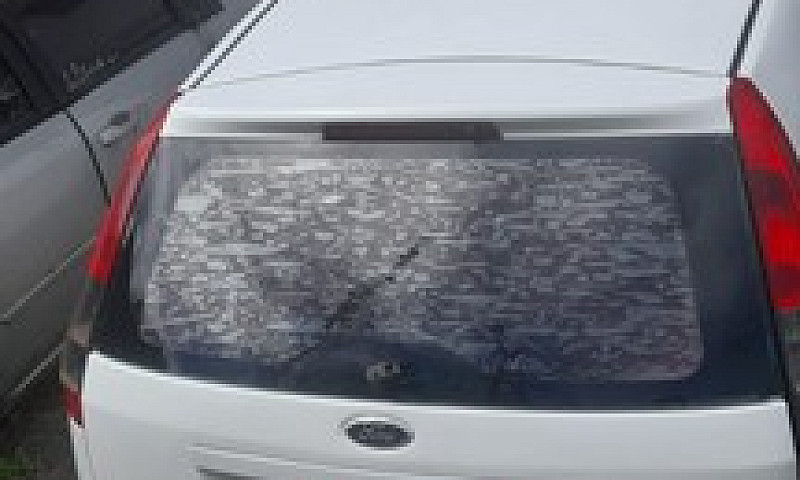 Fiesta Hatch Rocam 1...