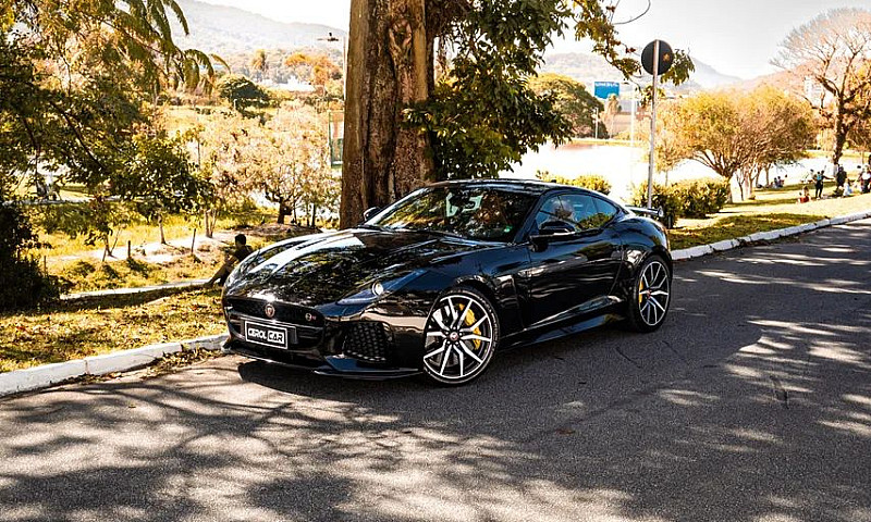 Jaguar F-Type Svr Aw...