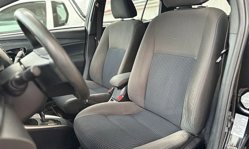 Toyota Yaris Xl 1.3 ...