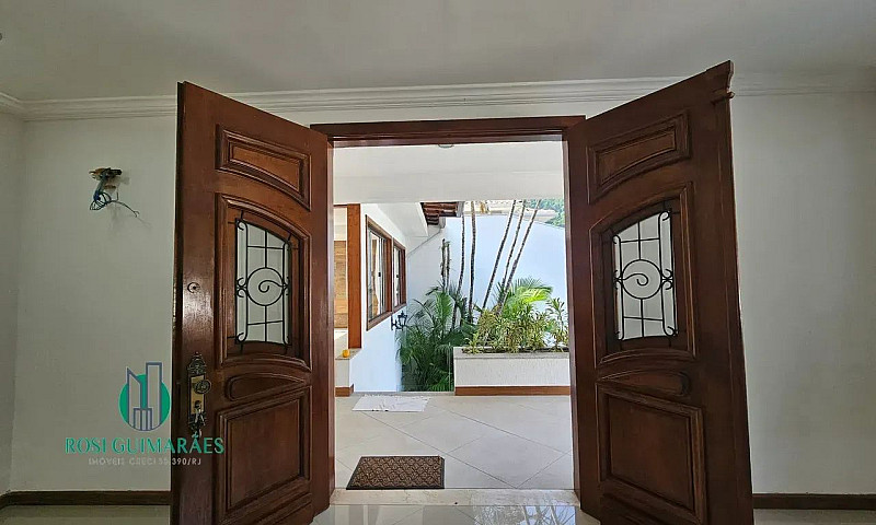 Casa Linear Condomin...