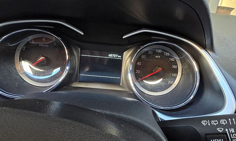 Chevrolet Onix Hatch...