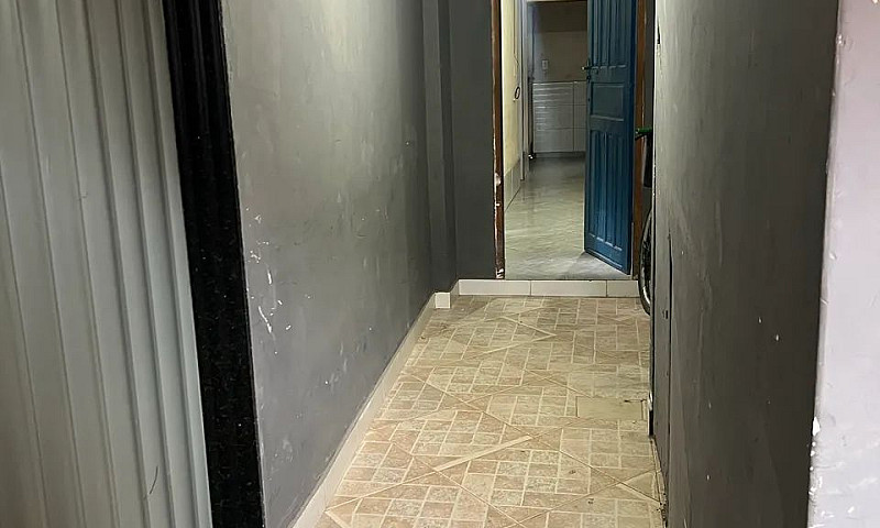 Aluga Se Uma Em Barr...