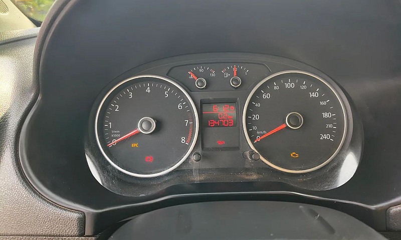 Volkswagen Saveiro 1...