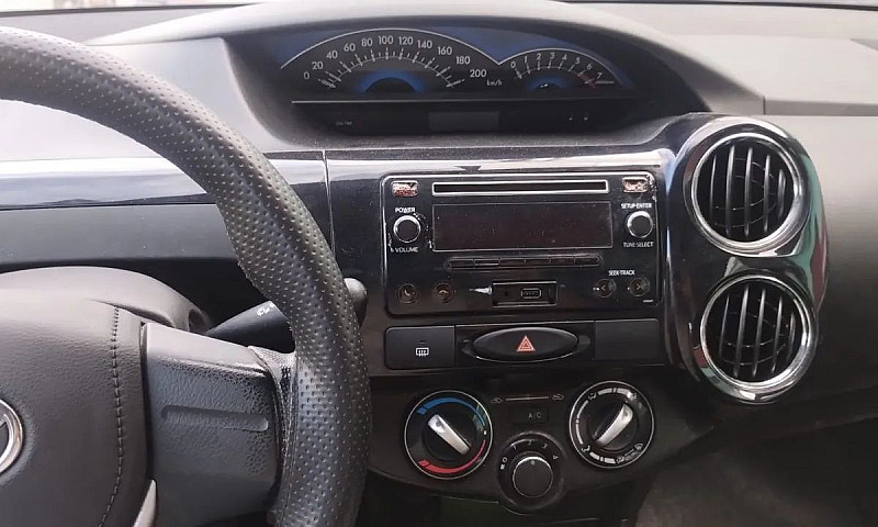 Toyota Etios Xs 1.5 ...