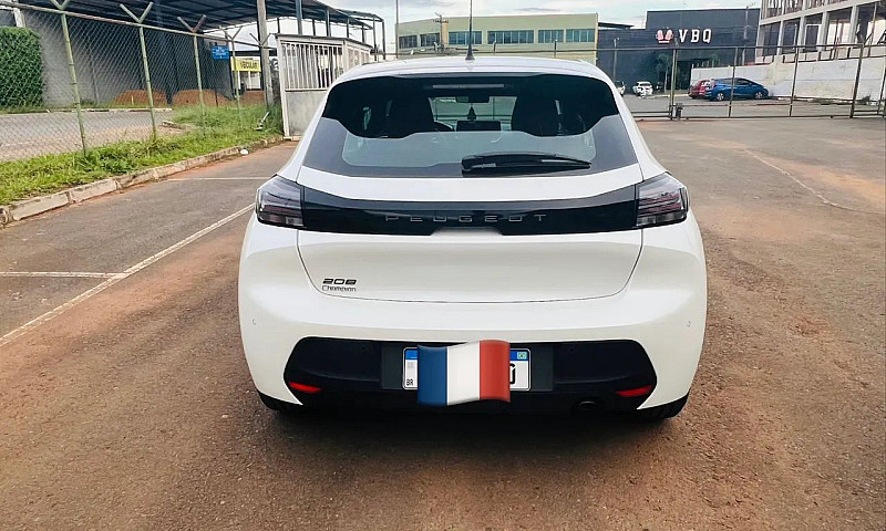 Peugeot 208 Style 1....
