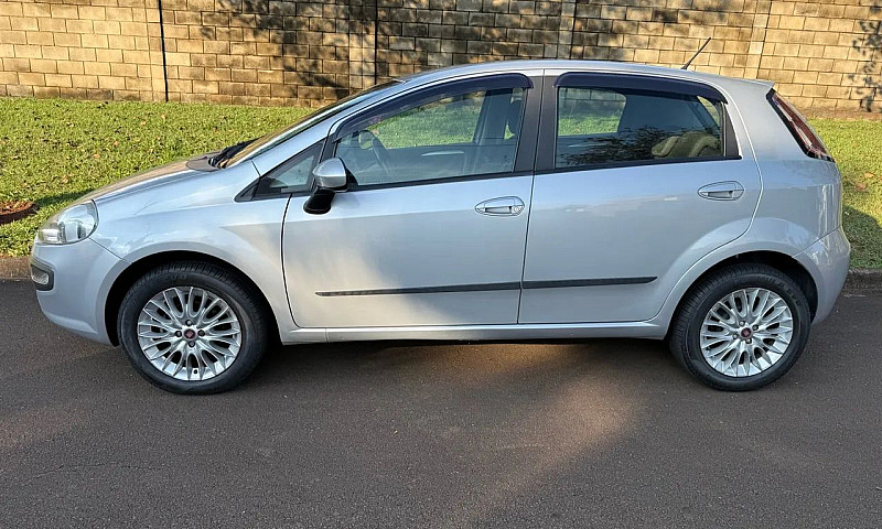 Fiat Punto Essence 1...