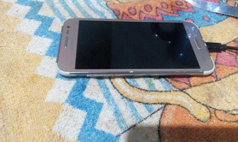 Celular J2 Normal...