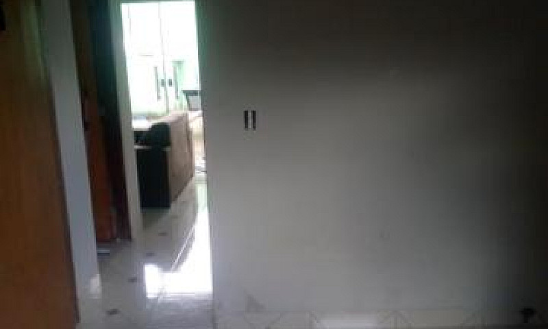 Alugo Linda Casa 800...