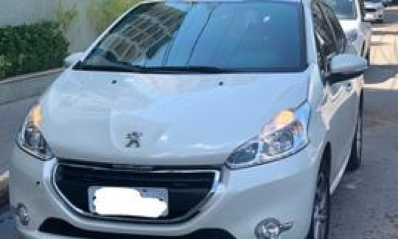 Peugeot 208...